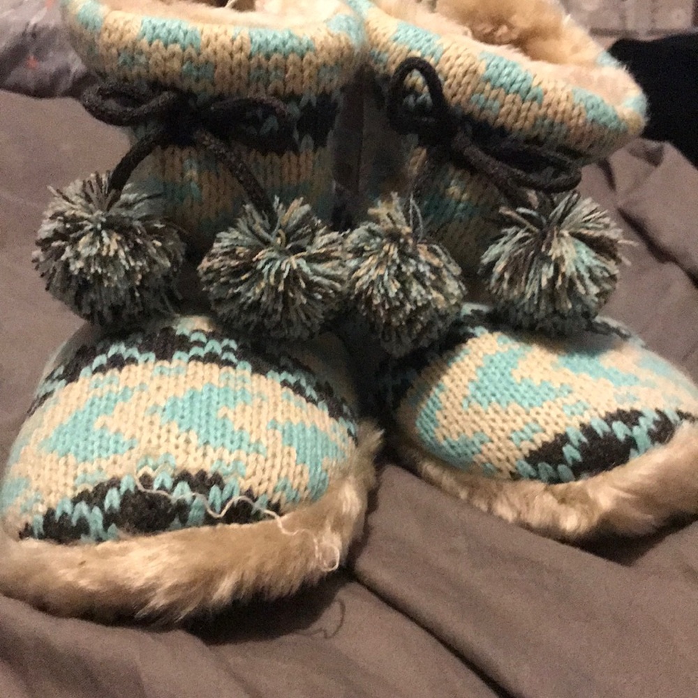 Brand new mudd bootie slippers